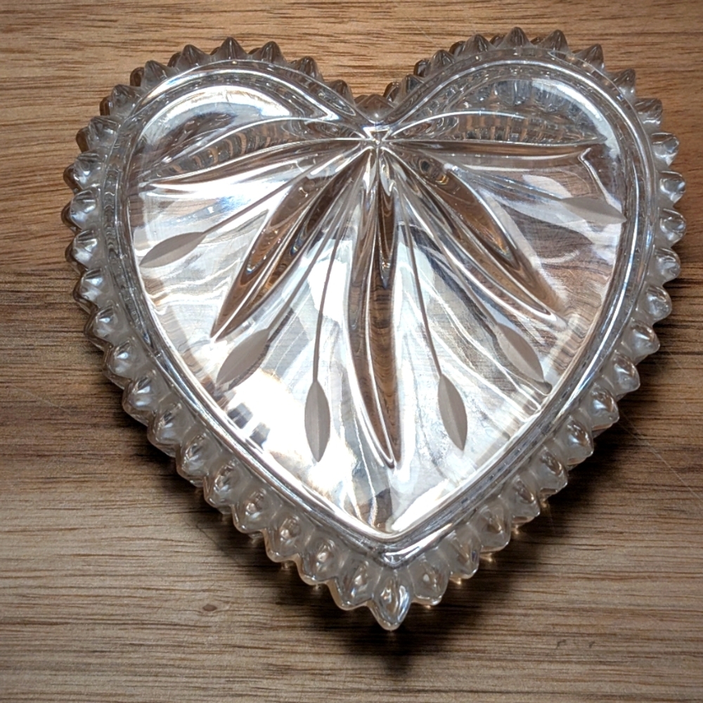 Vintage Wedgwood Full Lead Crystal Heart Trinket Box, Signed & Sticker On Bottom